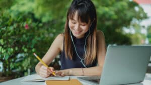 Grammarly Gratis vs Premium, Apa Bedanya?