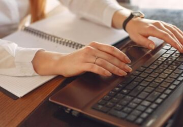 Translate Jurnal: 5 Cara Menerjemahkan Jurnal Ilmiah dengan Cepat dan Akurat