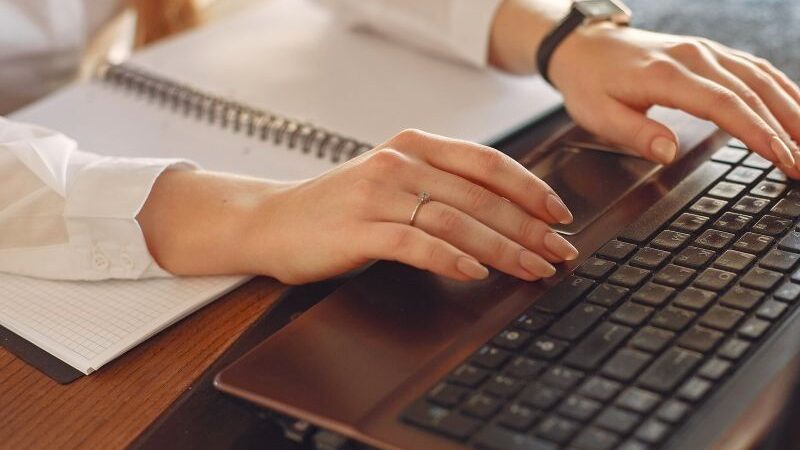Translate Jurnal: 5 Cara Menerjemahkan Jurnal Ilmiah dengan Cepat dan Akurat